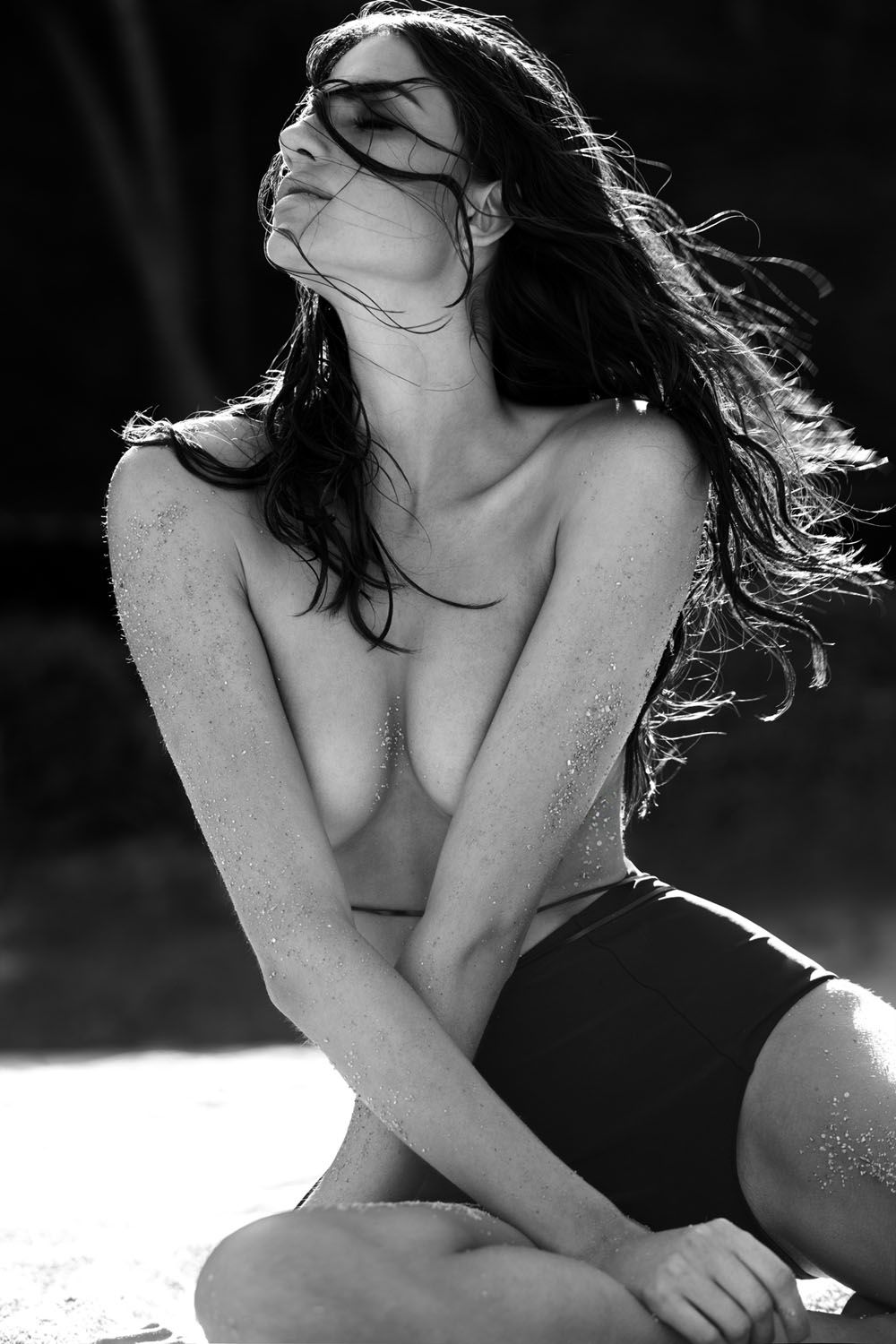 Rafaella Consentino Topless (8 Photos)
