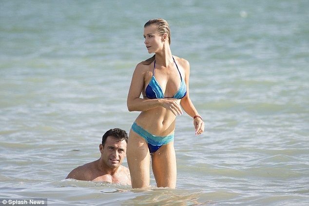 Joanna Krupa in a Bikini (9 Photos)