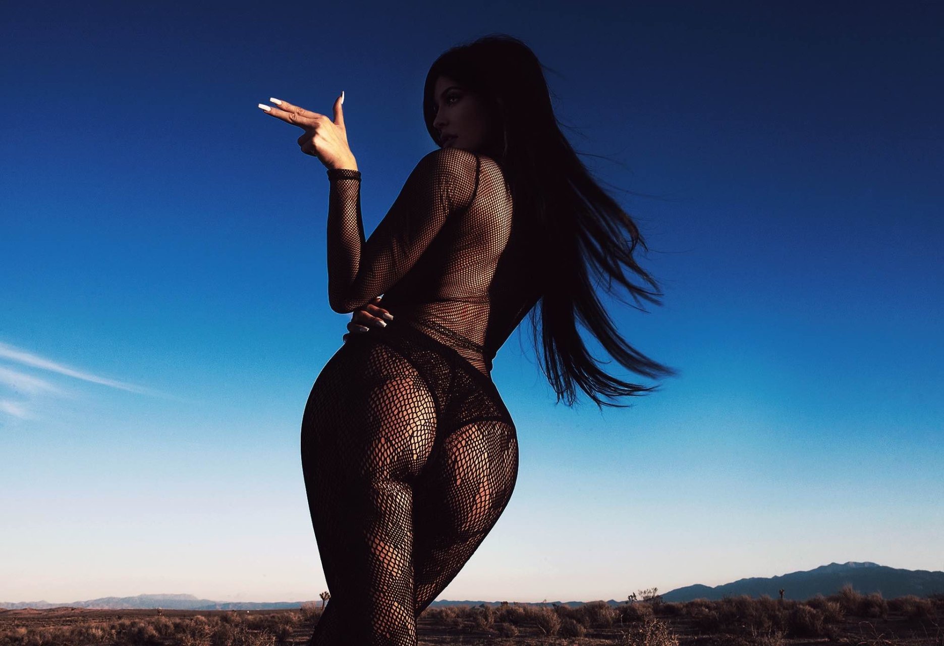 Kylie Jenner’s Butt (4 Photos) .