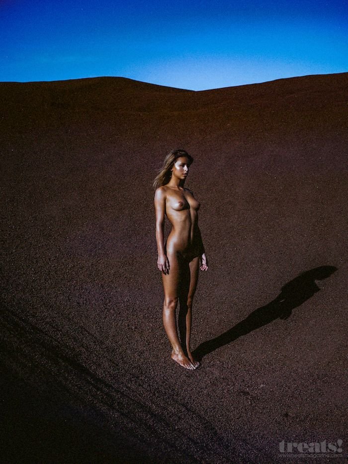 Marisa Papen Naked (11 Photos)