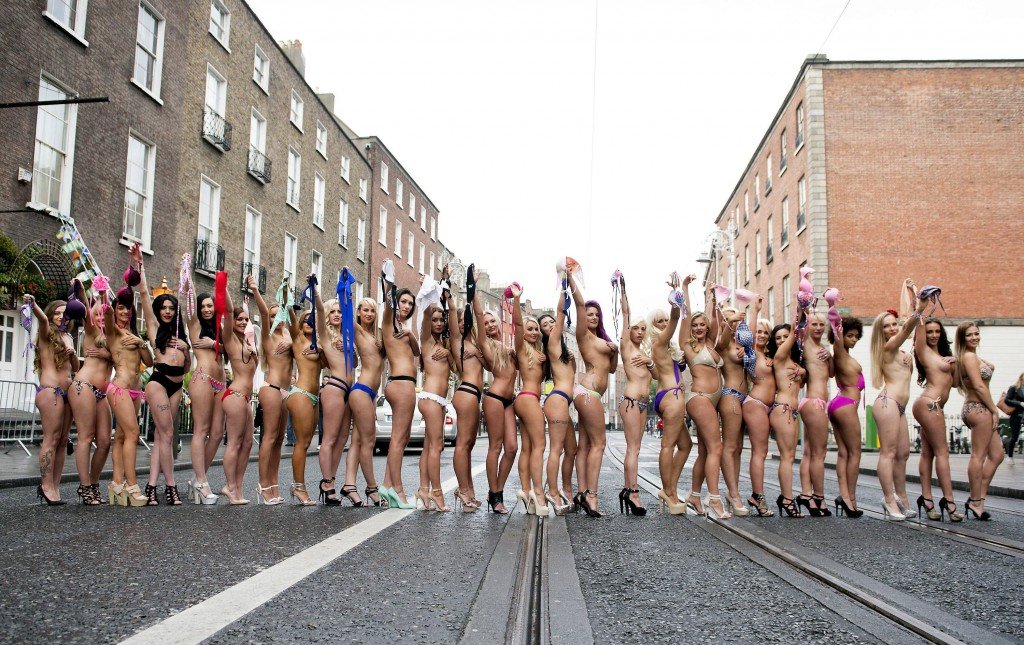 Miss Bikini Ireland Girls Go Topless (12 Photos)