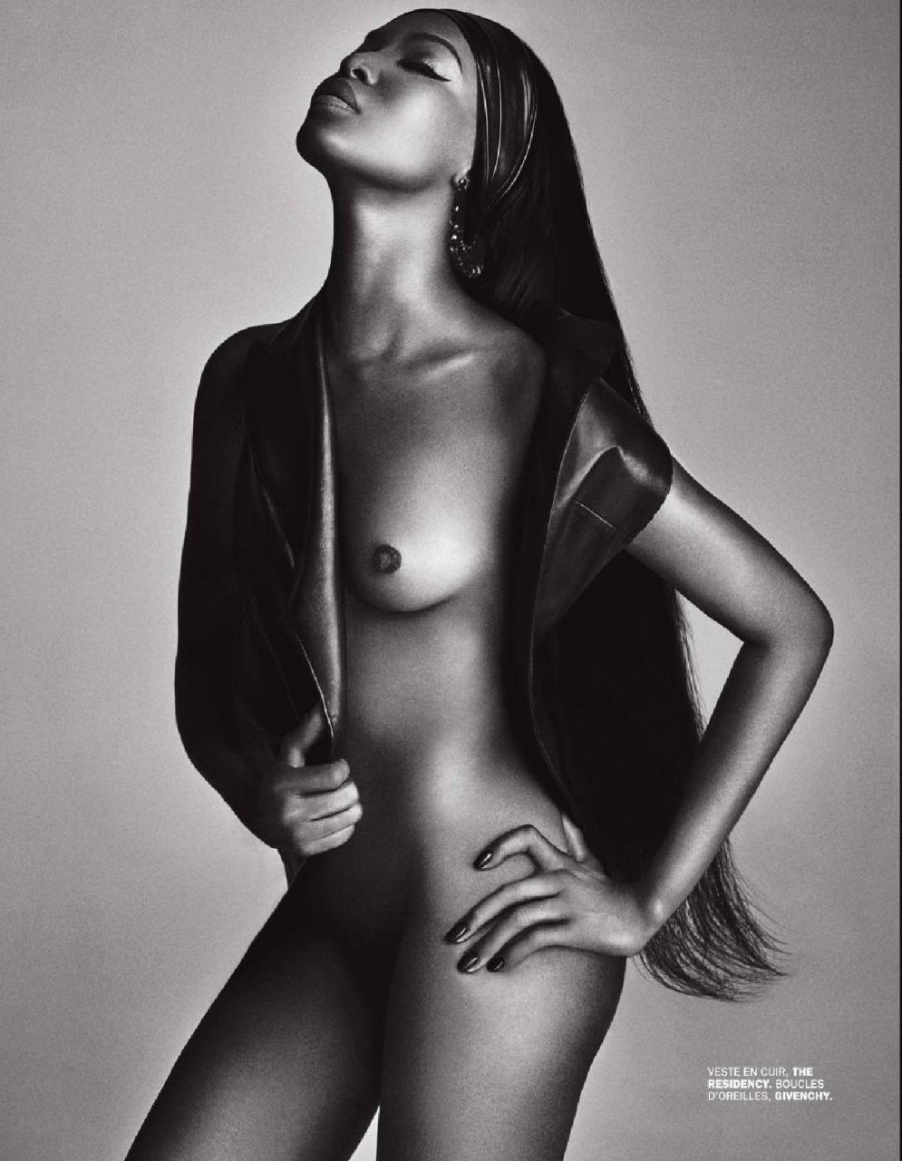 Naomi Campbell Topless (6 Photos)