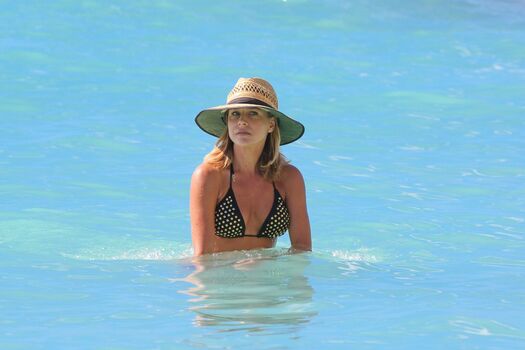 Julie Benz / juliebenz / juliebenzmft Nude Leaks Photo 25