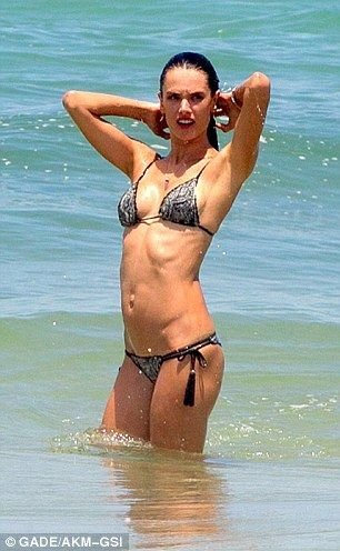 Alessandra Ambrosio in a Bikini (19 Photos)