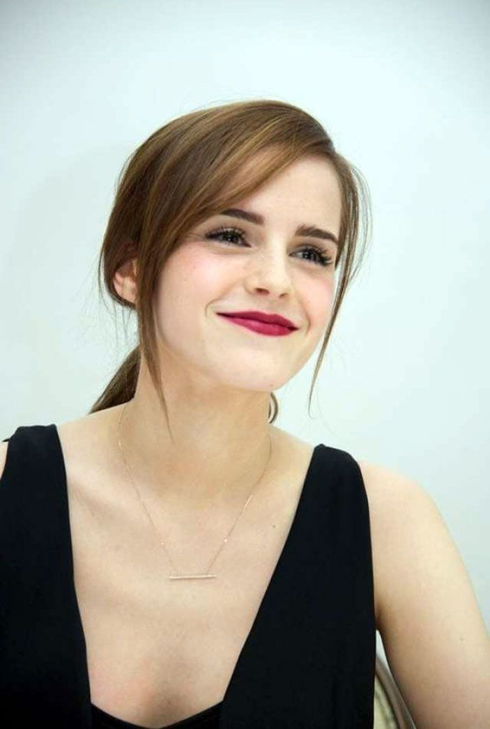 Emma Watson Nude &amp; Sexy Leaked The Fappening – Part 1 (180 Photos + Videos)