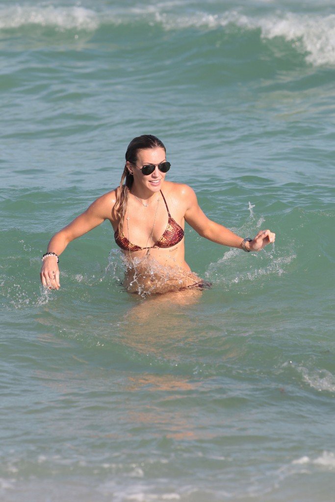 Katie Cassidy in a Bikini (34 Photos)
