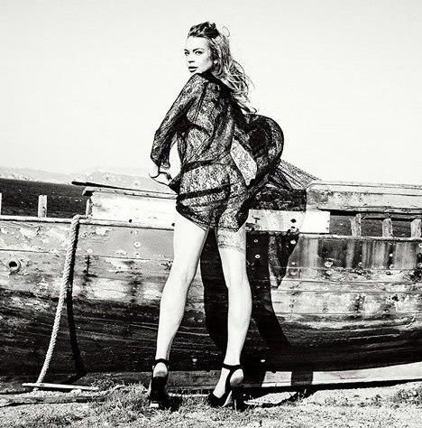 Lindsay Lohan See Through &amp; Sexy (20 Photos)