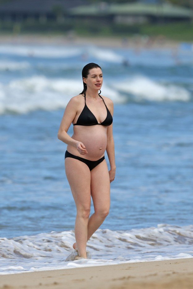 Anne Hathaway In A Bikini Photos Thefappening