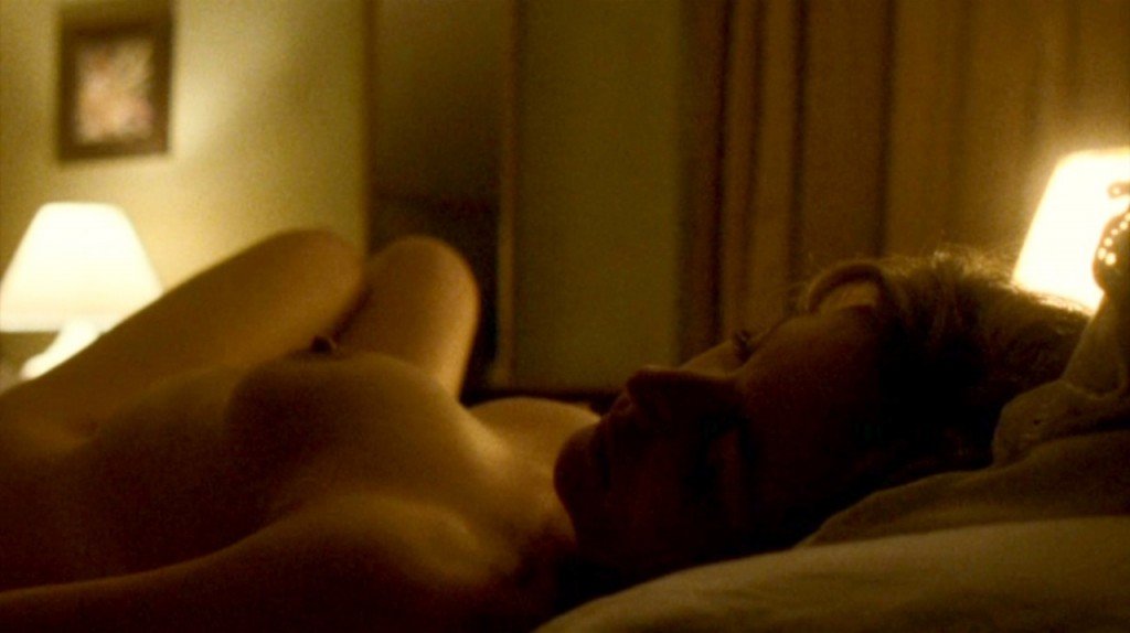 Gillian Anderson Naked (9 Photos + GIF &amp; Videos)