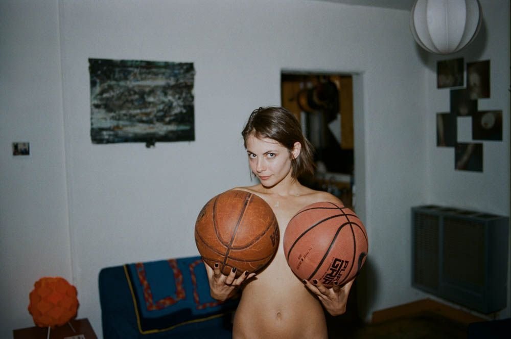 Willa Holland Nude (1 Photo)