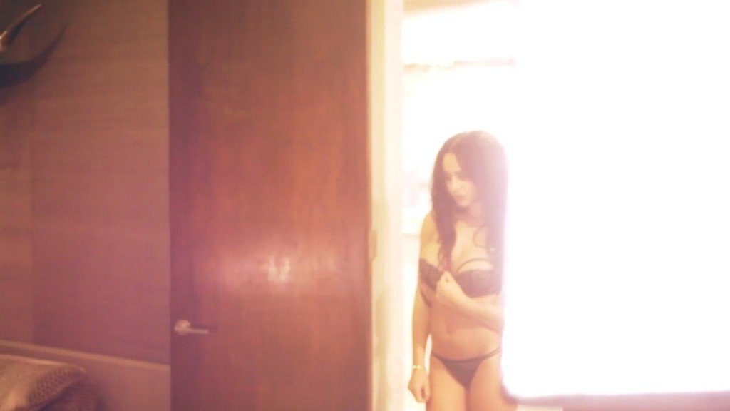 Courtnie Quinlan Sexy &amp; Topless (28 Photos)