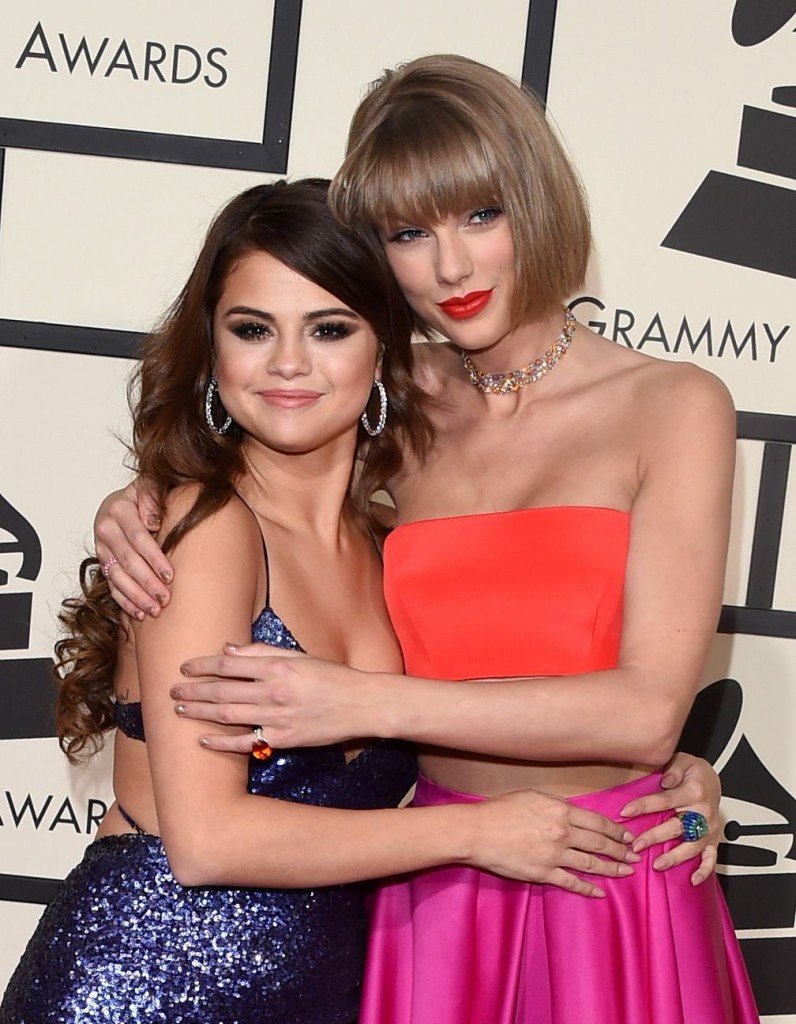 Selena Gomez &amp; Taylor Swift Sexy (142 Photos)