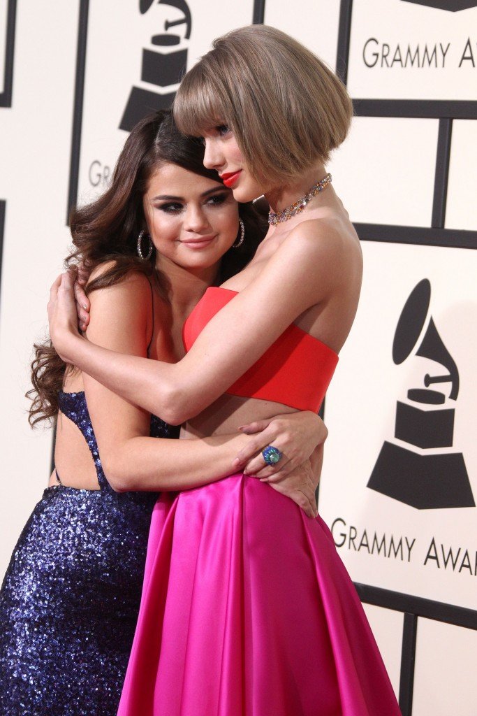 Selena Gomez &amp; Taylor Swift Sexy (142 Photos)