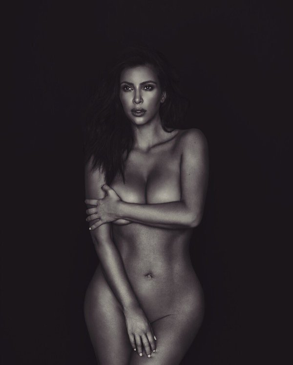 Kim Kardashian Nude (1 Hot Photo)