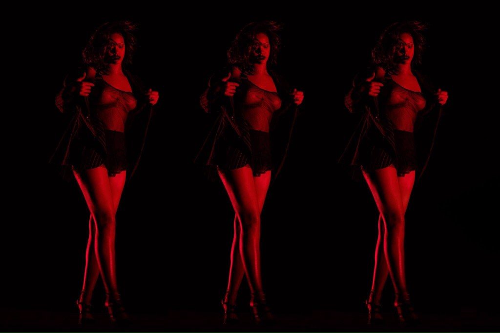 Rihanna Sexy &amp; Topless (13 Photos)