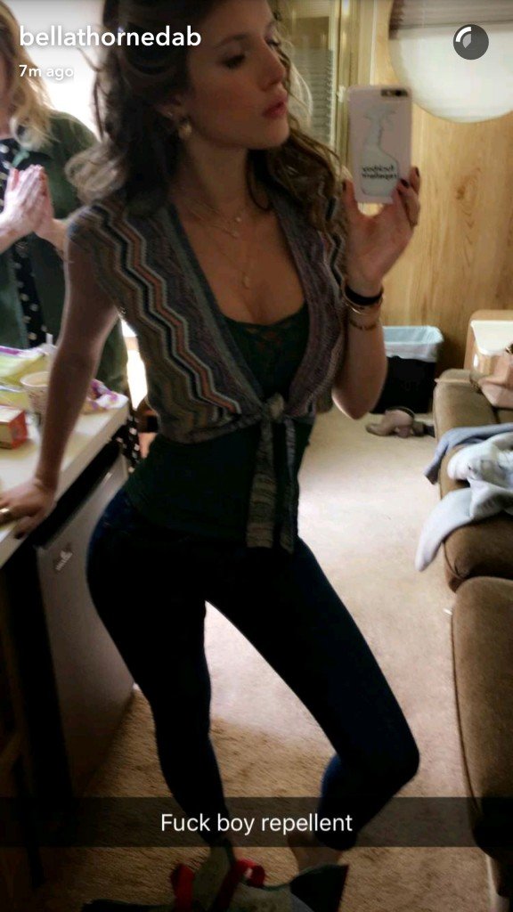 Bella Thorne Sexy (9 New Photos)