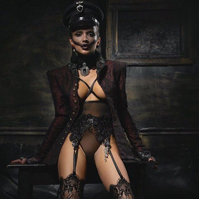 Ekaterina Zueva Nude &amp; Sexy (60 Photos)