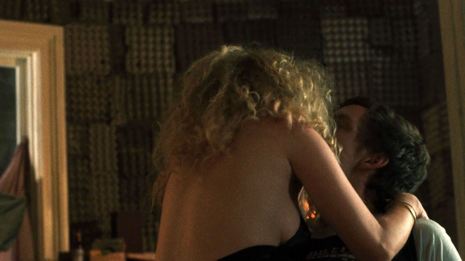 Juno Temple Nude And Sexy Vinyl 6 Pics Video Thefappening 6877