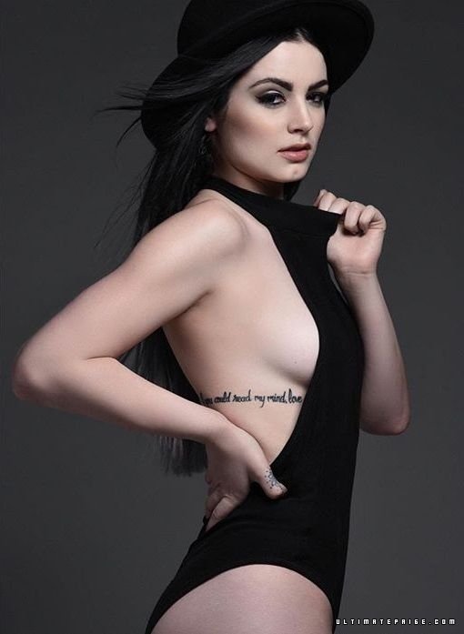 Paige (WWE) Sexy (7 Photos)