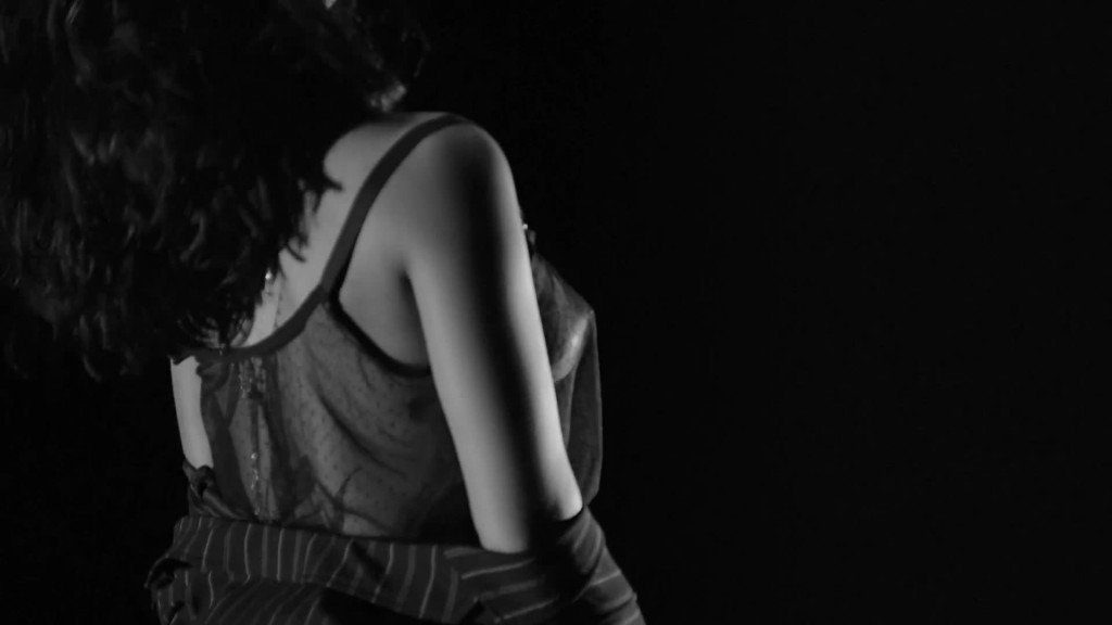 Rihanna Topless &amp; See Through (25 Photos + Video)