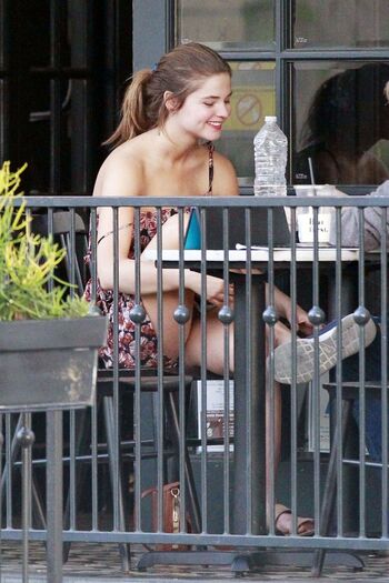 Stefanie Scott / stefaniescott Nude Leaks Photo 2