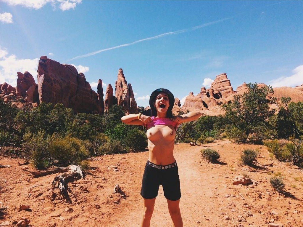 Caitlin Stasey Topless (1 New Photo)