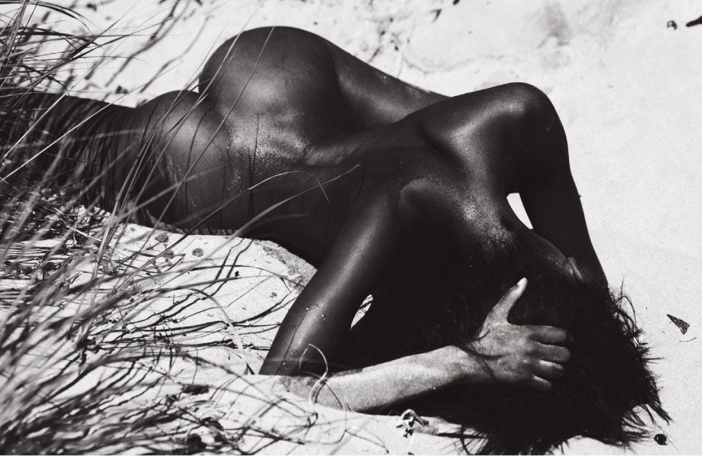 Ebonee Davis Nude &amp; Sexy (11 Photos)