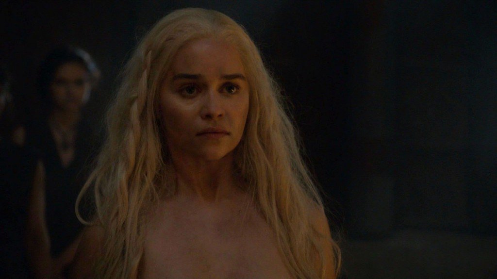 Emilia Clarke Nude – Game of Thrones (2016) s06e03 – HDTV 1080p