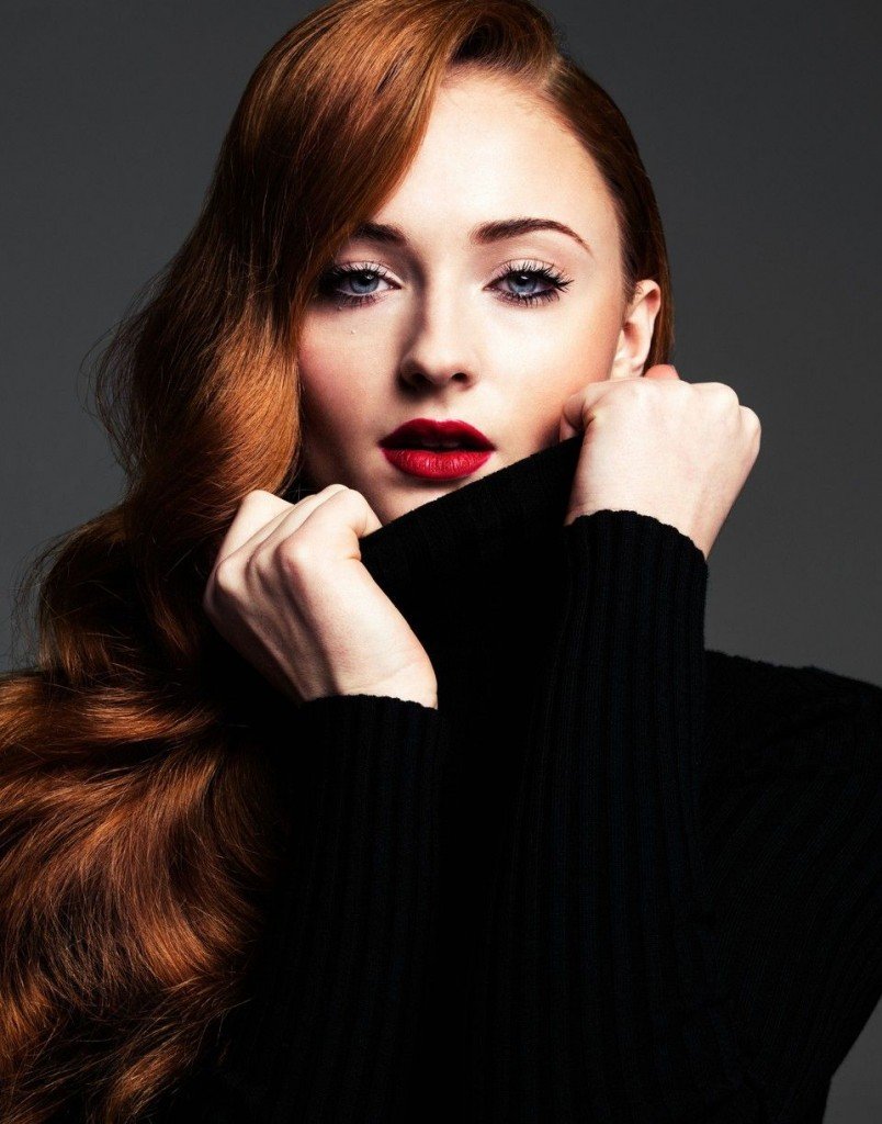 Sophie Turner Sexy (8 New Photos)