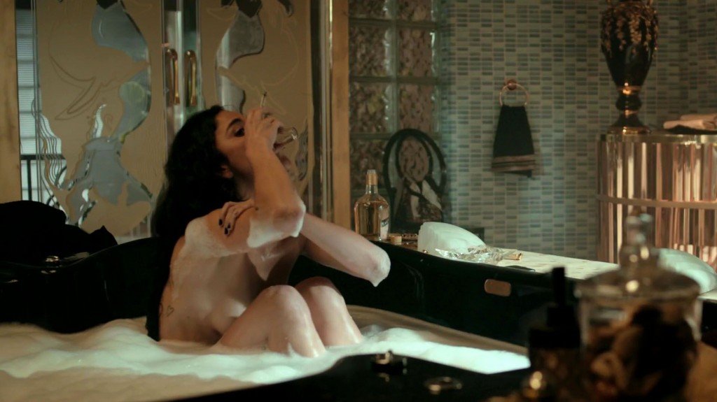 Alice Braga Nude – Queen of the South (2016) s01e01 – HD 1080p