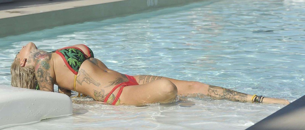 Jemma Lucy in a Bikini (12 Photos)