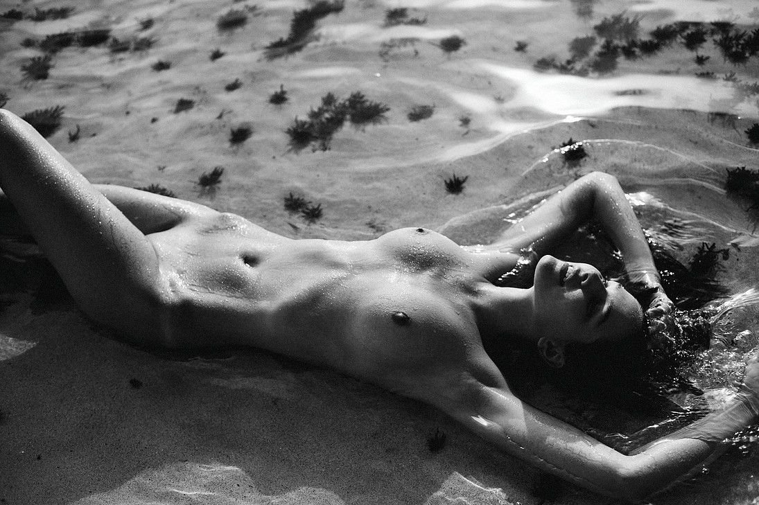 Lisa-Marie Bosbach Nude (12 Photos) .