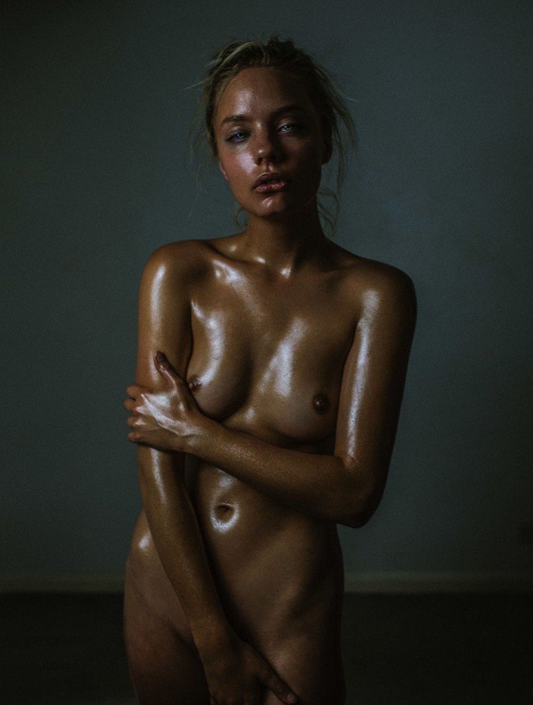 Holly Horne Naked (16 Photos)