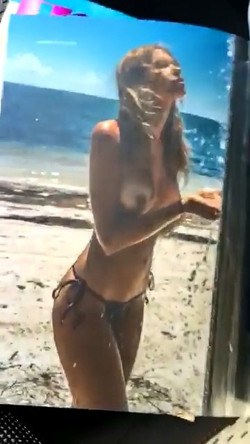 Sandra Kubicka Nude &amp; Sexy (14 Photos + 3 Videos)