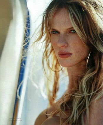 Anne Vyalitsyna Sexy &amp; Topless (9 Photos)