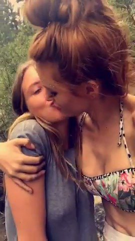 Bella Thorne &amp; Bella Pendergast Lesbian Kiss (4 Photos + Video)