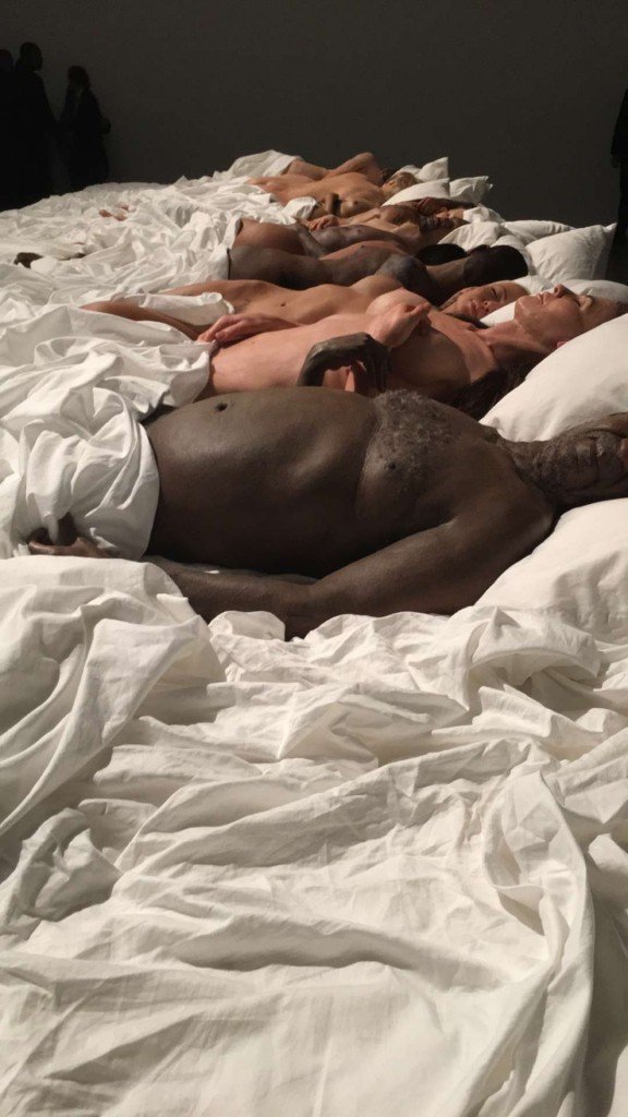 Kim Kardashian &amp; Other Naked Celebrities (4 Photos + 2 Videos)