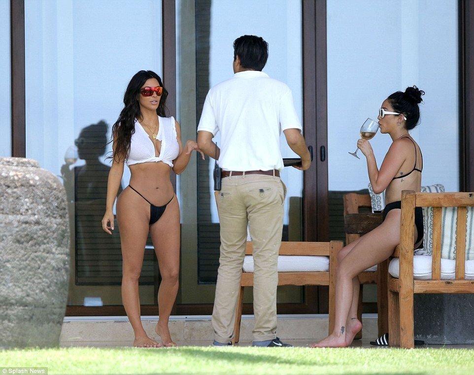 Kim Kardashian See Through (16 Photos)