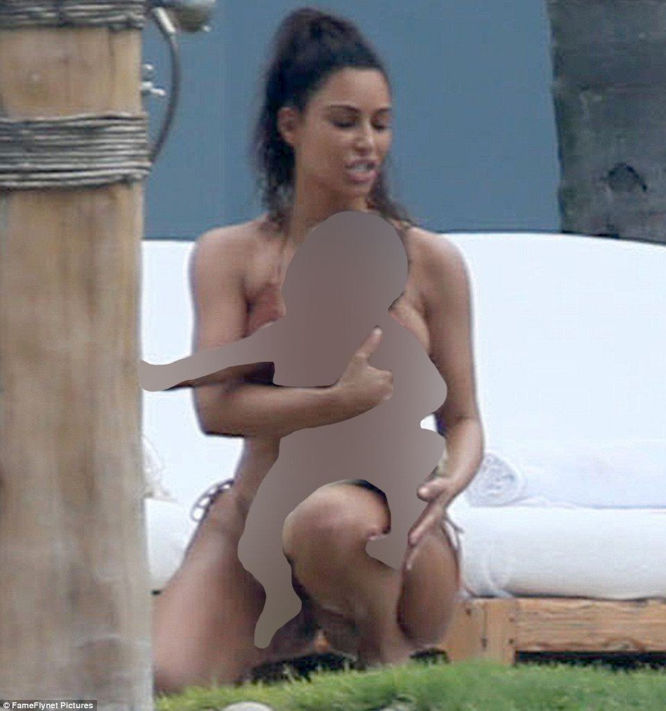 Kim Kardashian Sexy 4