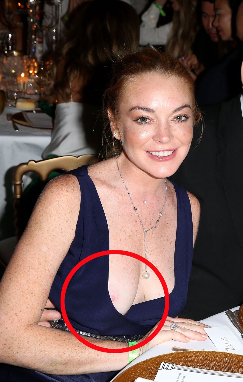 Lindsay Lohan Nip Slip (5 Photos) | #TheFappening