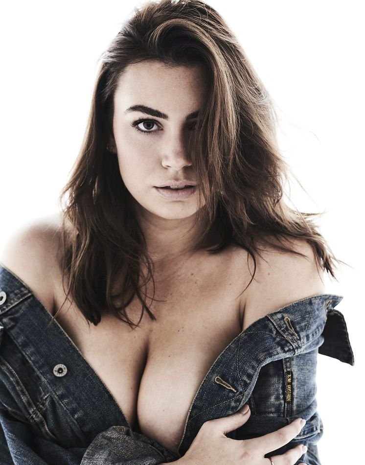 Breasts sophie simmons 