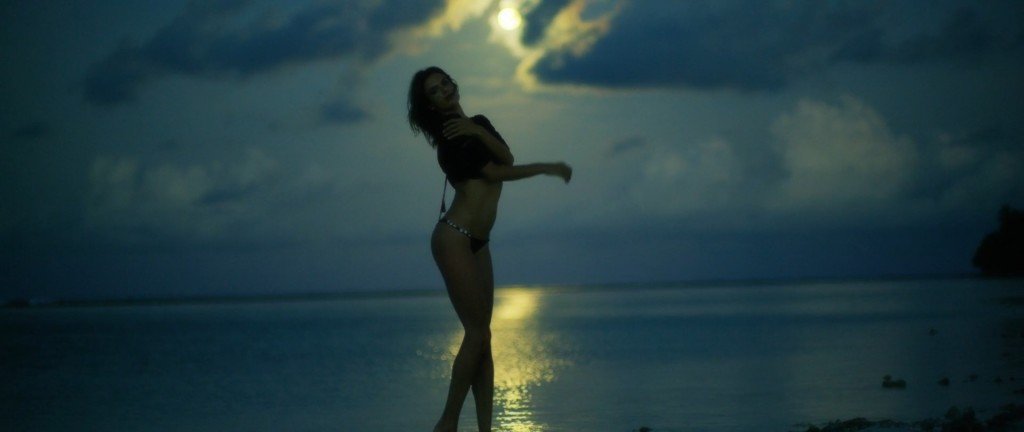 Alessandra Ambrosio Sexy &amp; Topless (173 Photos + 3 Videos)
