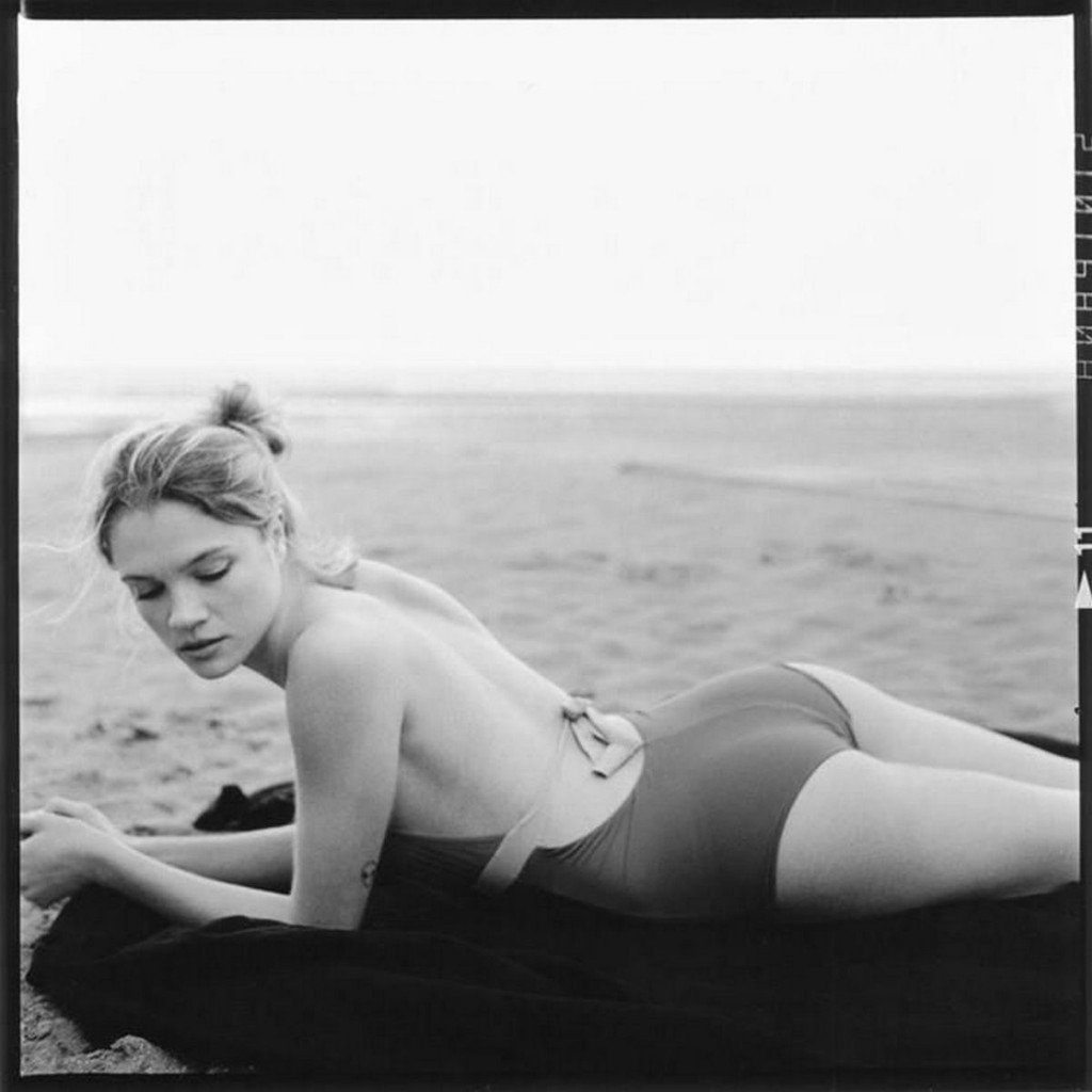 Eva Biechy Nude & Sexy 1