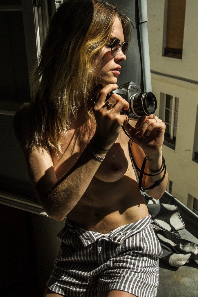 Eva Biechy Sexy and Topless (15 Photos)