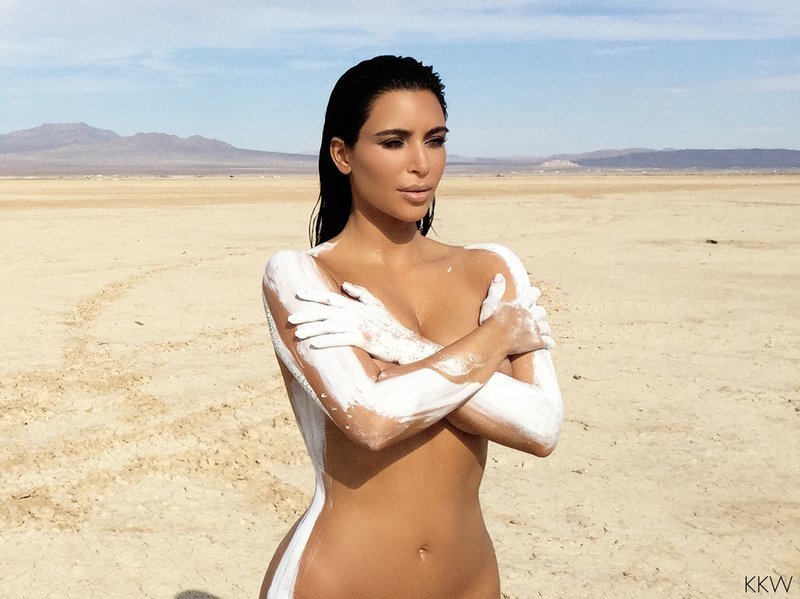 Kim Kardashian Nude (12 Photos)