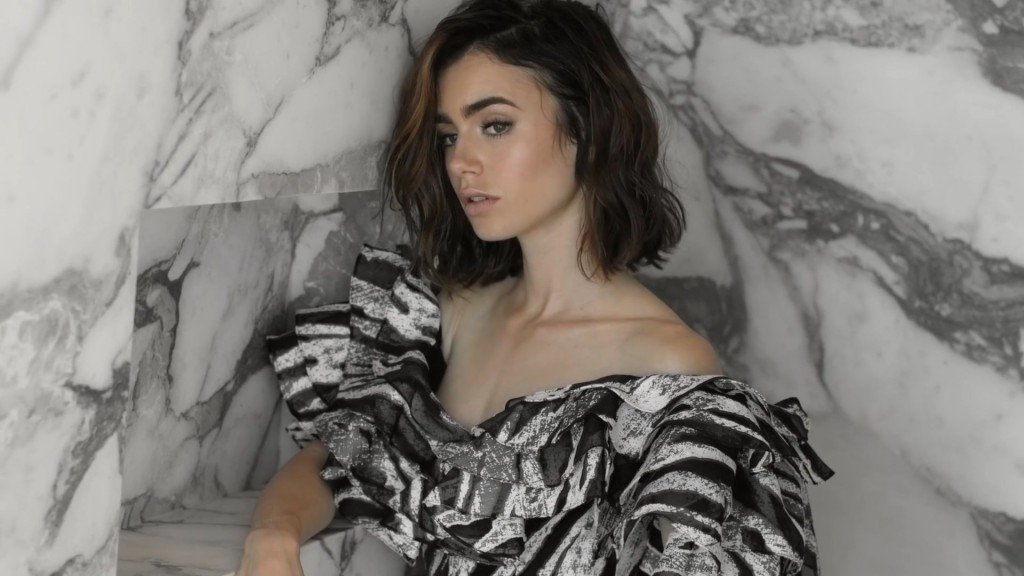 Lily Collins Sexy 20