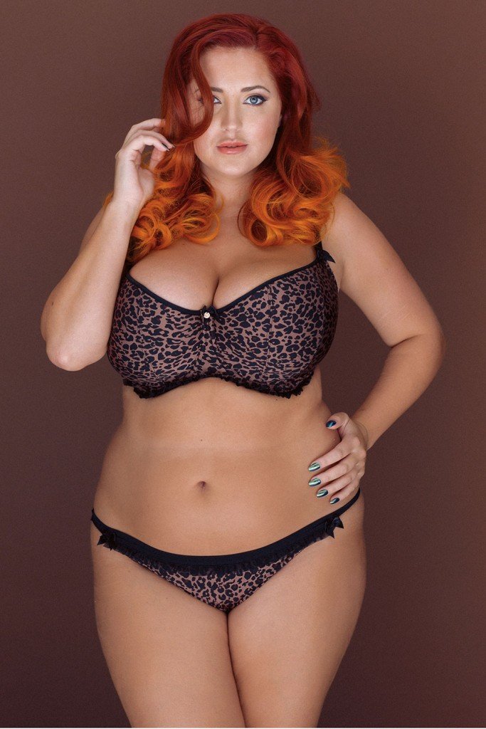 Lucy collett sexy