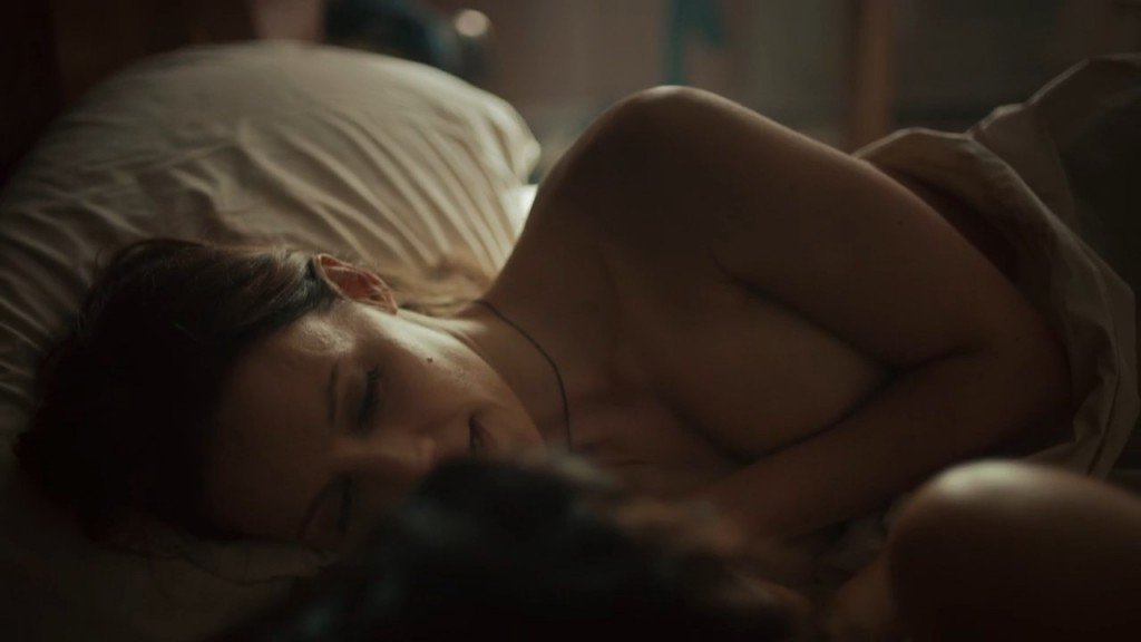 Emmanuelle Chriqui, KaDee Strickland Nude - Sluit Oog (2016) s01e01 - HD 720p.mp4_snapshot_00.36_[2016.12.12_08.10.07]