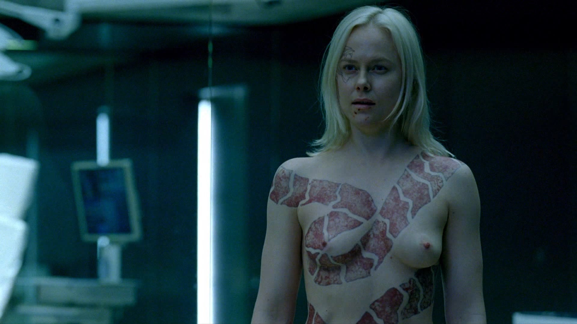 Download new clips with Ingrid Bolsø Berdal from Westworld (2016) s01e10. 