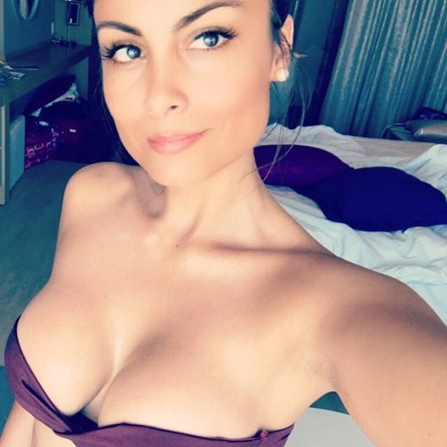 Samantha Rodriguez Sexy (9 Photos)